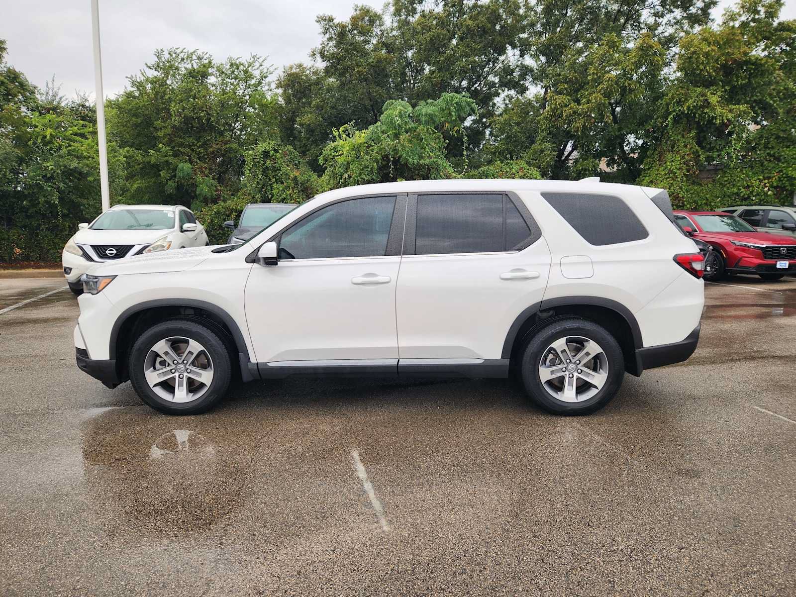 Used 2023 Honda Pilot EX-L image 4
