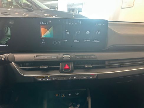 Used 2025 Kia K4 LXS image 18