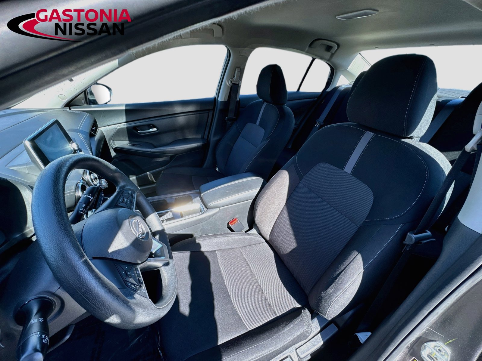 Used 2025 Nissan Sentra SV FWD image 26