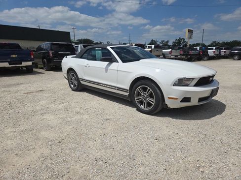 Used 2010 Ford Mustang Premium image 1