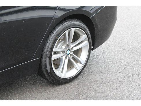 Used 2018 BMW 330i xDrive 330i xDrive Sedan 4D image 6