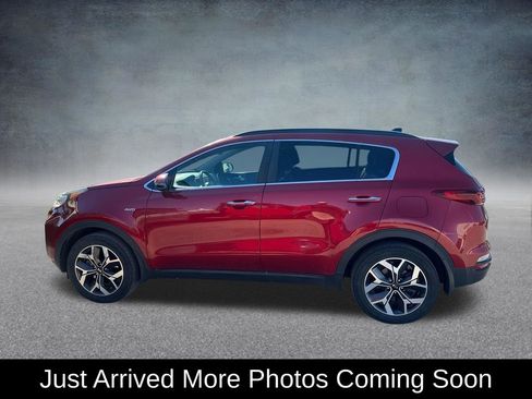 Used 2021 Kia Sportage EX w/ EX Technology Package AWD/4WD image 3