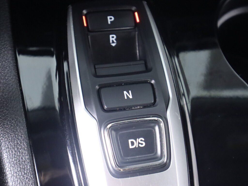 Used 2017 Honda Pilot Elite image 29