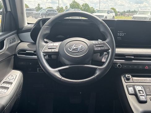 Used 2023 Hyundai Palisade SEL w/ Premium Package FWD image 8