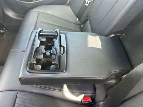 Used 2023 BMW 330i xDrive Sedan w/ Premium Package image 10