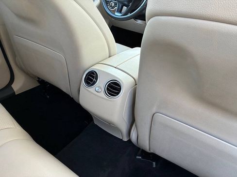 Used 2017 Mercedes-Benz GLC 300 image 27