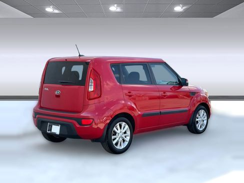 Used 2012 Kia Soul + image 9
