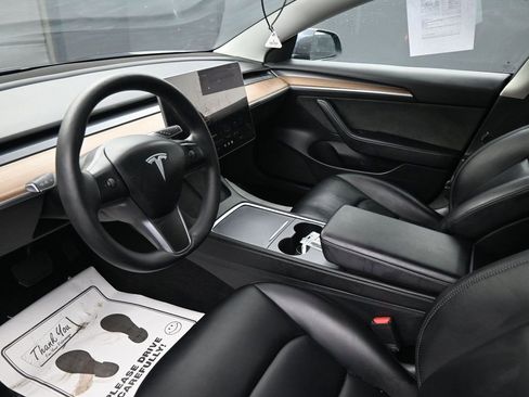 Used 2023 Tesla Model 3 Standard Range image 27