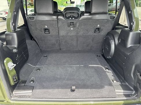 Used 2021 Jeep Wrangler Unlimited Rubicon AWD/4WD image 24