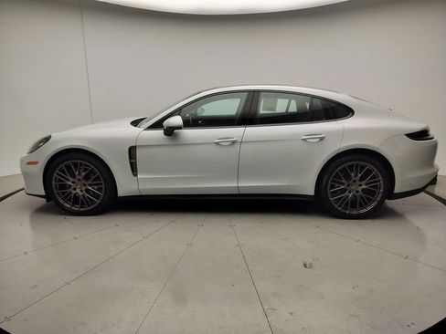 Certified 2023 Porsche Panamera 4 Platinum Edition AWD/4WD image 8