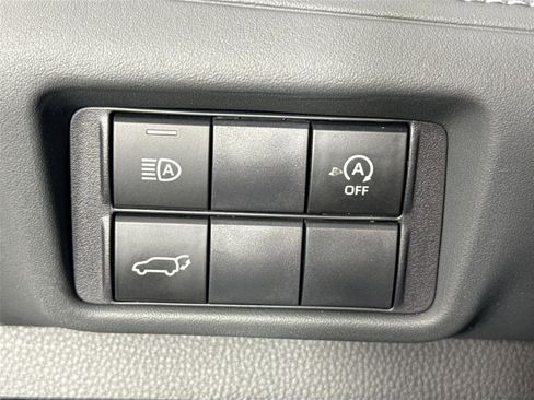 Certified 2025 Toyota Highlander XSE image 16