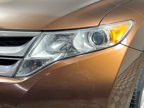 Used 2014 Toyota Venza LE image 12