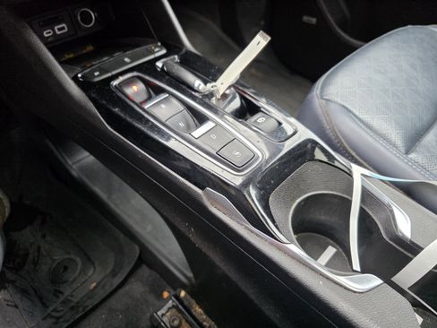 Used 2022 Chevrolet Bolt EUV Premier w/ Sun & Sound Package image 19