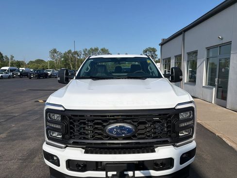 New 2026 Ford F350 Lariat w/ Black Appearance Package AWD/4WD image 4