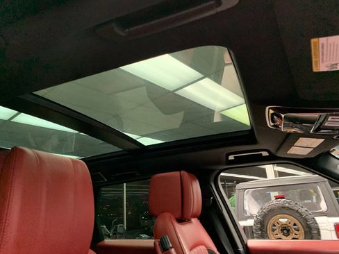 Used 2019 Land Rover Range Rover Sport Supercharged image 19