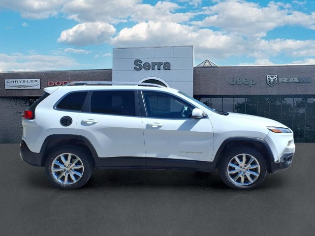 Used 2016 Jeep Cherokee Limited w/ Luxury Group AWD/4WD image 8
