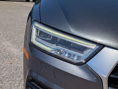 Used 2018 Audi Q3 2.0T Premium Plus w/ Premium Plus Package FWD image 10
