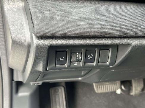 New 2025 Subaru Outback Premium image 17