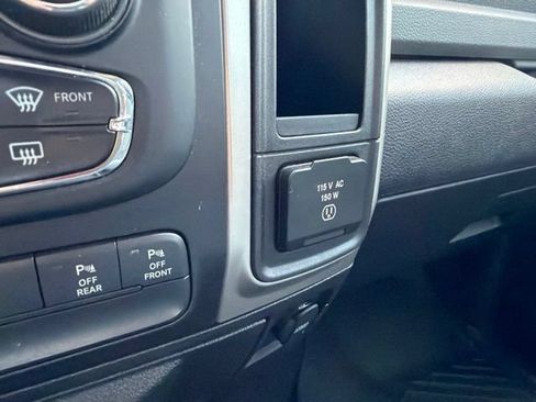 Used 2019 RAM 1500 Big Horn AWD/4WD image 34