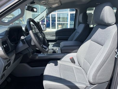 New 2025 Ford F150 XLT w/ Equipment Group 302A MID image 4