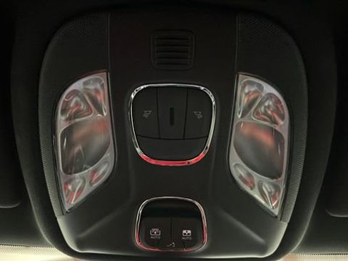 Used 2022 Jeep Compass Altitude w/ Sun and Sound Group AWD/4WD image 32