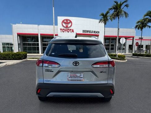Used 2025 Toyota Corolla Cross LE FWD image 6