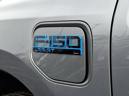 Used 2024 Ford F150 Lightning Lariat image 30