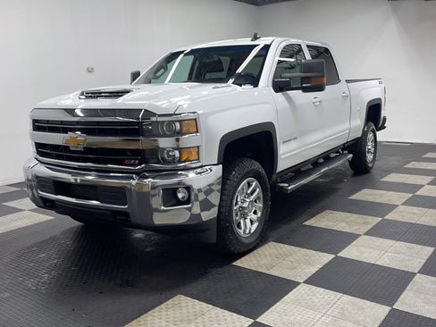 Used 2019 Chevrolet Silverado 3500 LT w/ LT Fleet Convenience Package AWD/4WD image 1