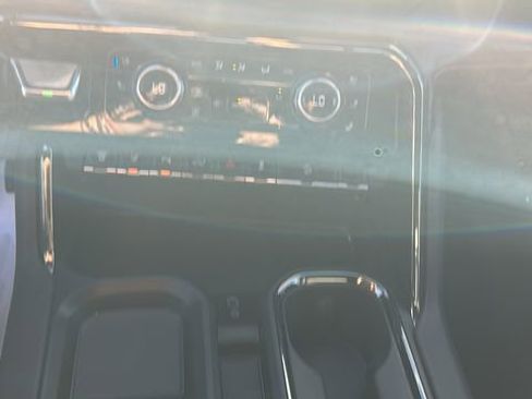 Used 2024 GMC Sierra 2500 AT4 w/ AT4 Premium Plus Package image 21