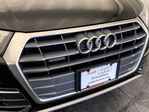 Used 2019 Audi Q5 2.0T Premium Plus w/ Premium Plus Package image 30