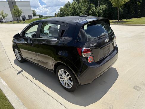 Used 2016 Chevrolet Sonic LT w/ Wheels and Fog Lamp Package FWD image 6
