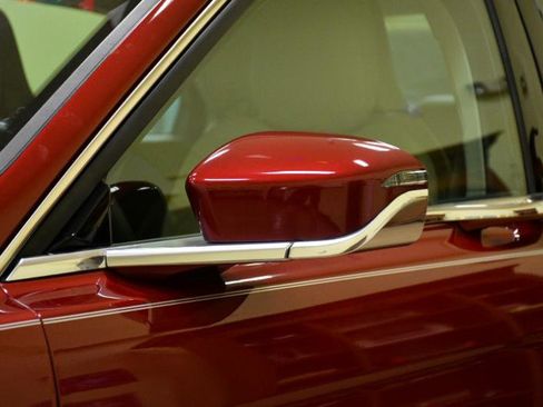 Used 2019 Lincoln Continental Select w/ Continental Climate Package image 8