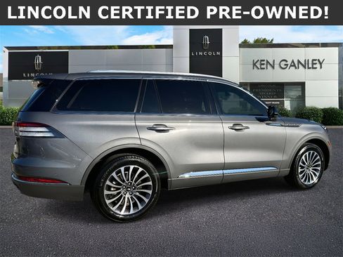 Used 2024 Lincoln Aviator Reserve w/ Elements Package Plus image 3