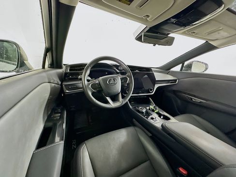 Used 2023 Lexus RZ 450e Premium w/ Technology Package image 18