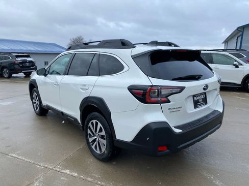 Used 2025 Subaru Outback Premium w/ Popular Package #1A image 4