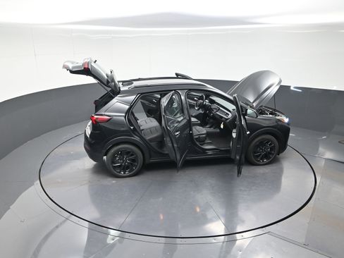 New 2027 Chevrolet Bolt RS FWD image 14