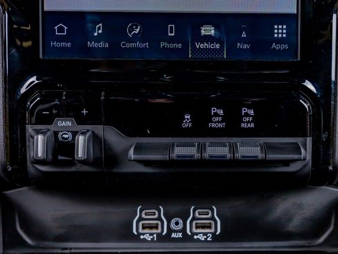 Used 2025 RAM 1500 Laramie w/ Laramie Southwest Edition image 27