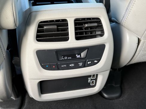 Used 2022 Honda Pilot EX-L image 30