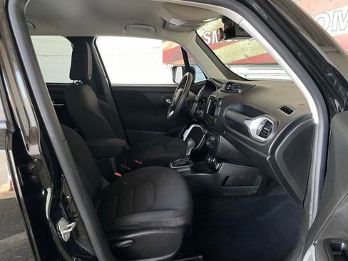 Used 2021 Jeep Renegade Latitude image 13