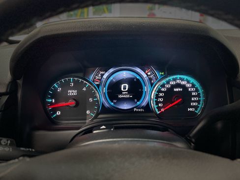 Used 2020 Chevrolet Suburban Premier w/ Premier Plus Edition AWD/4WD image 19