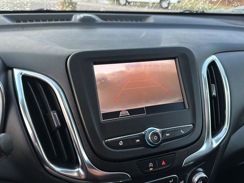 Used 2024 Chevrolet Equinox LT image 34