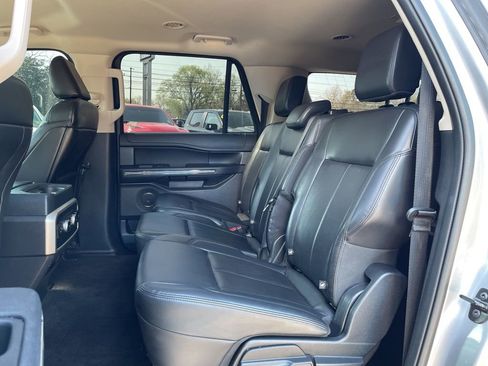 Used 2022 Ford Expedition Max XLT image 41