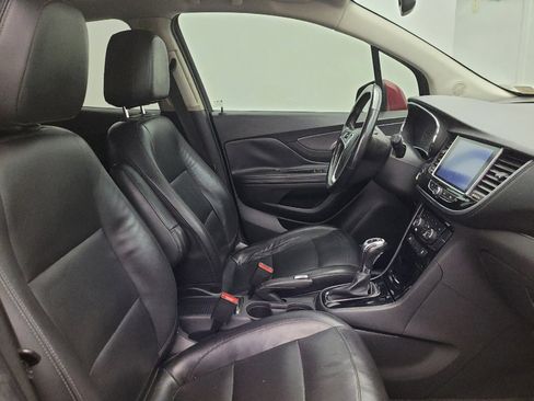 Used 2019 Buick Encore Essence image 21