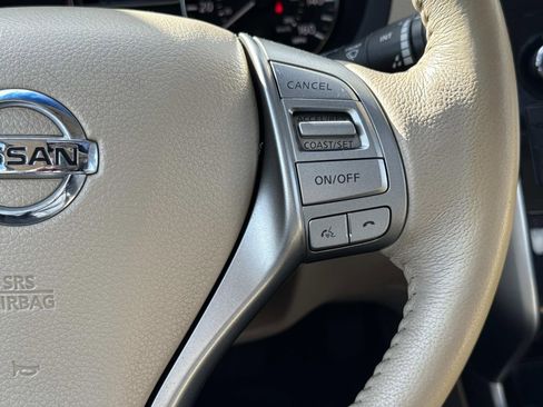 Used 2015 Nissan Altima 2.5 SL w/ Technology Package image 14