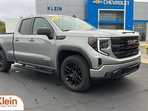 Used 2023 GMC Sierra 1500 Elevation image 1