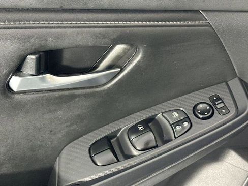 Certified 2021 Nissan Sentra SV w/ Trunk Package FWD image 13