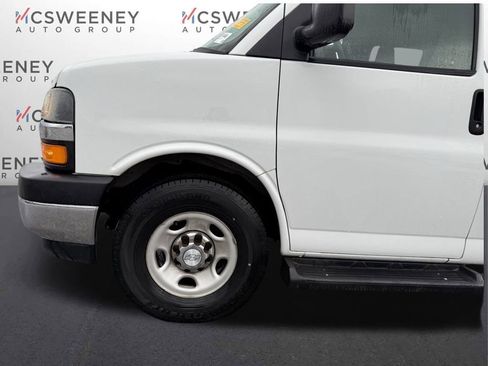 Used 2019 Chevrolet Express 3500 LT w/ LT Preferred Equipment Group image 24