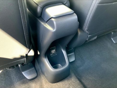 Used 2019 Honda HR-V EX-L image 40