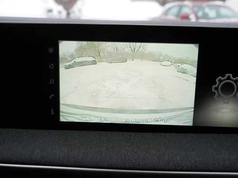 Certified 2025 Nissan Kicks SV w/ Illumination Package image 27