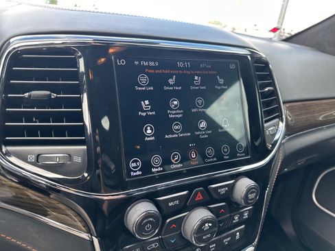 Used 2019 Jeep Grand Cherokee Summit AWD/4WD image 14